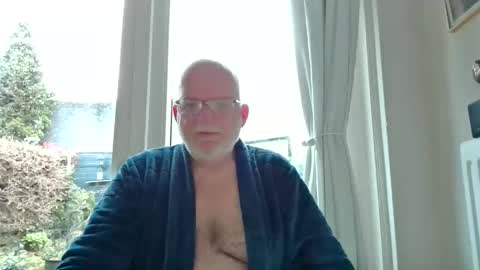 Snapshot of beardman916444 chatting on March 28, 6:35 am Beardman online show from March 28, 6:35 am