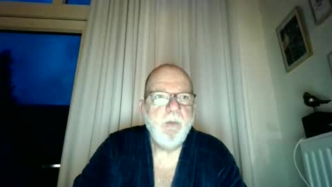 Snapshot of beardman916444 chatting on April 5, 4:31 am Beardman online show from April 5, 4:31 am