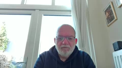 Snapshot of beardman916444 chatting on April 6, 3:57 pm Beardman online show from April 6, 3:57 pm