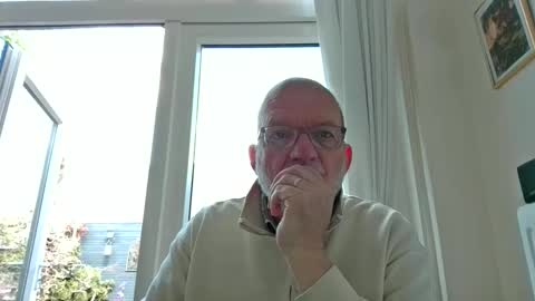 Snapshot of beardman916444 chatting on April 12, 11:15 am Beardman online show from April 12, 11:15 am
