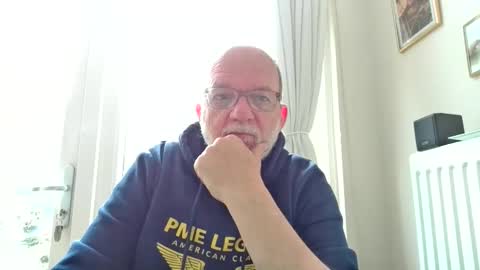 Snapshot of beardman916444 chatting on April 19, 1:21 pm Beardman online show from April 19, 1:21 pm
