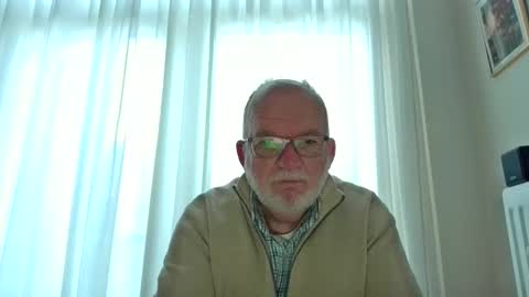 Snapshot of beardman916444 chatting on April 29, 6:25 pm Beardman online show from April 29, 6:25 pm