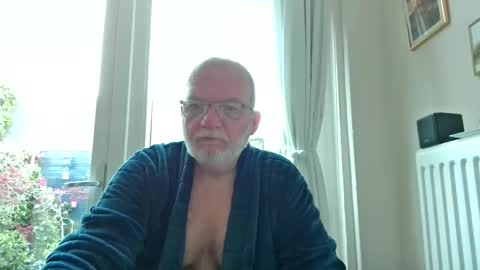 Snapshot of beardman916444 chatting on May 1, 6:01 pm Beardman online show from May 1, 6:01 pm