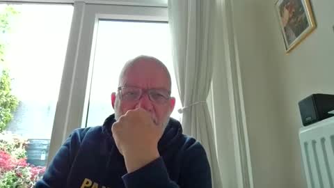 Snapshot of beardman916444 chatting on May 15, 12:34 pm Beardman online show from May 15, 12:34 pm