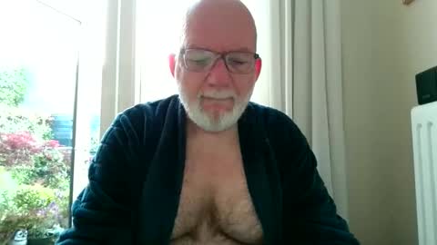 Snapshot of beardman916444 chatting on May 23, 4:07 am Beardman online show from May 23, 4:07 am