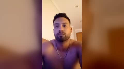 bearpapi858412 online show from July 7, 9:41 pm