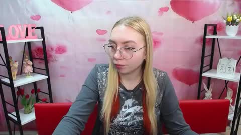 BeatriceFlyy online show from February 28, 1:12 pm