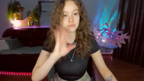 BeatriceWild online show from April 25, 10:40 am