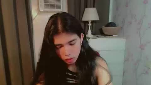 TRIXIE online show from April 1, 1:41 pm