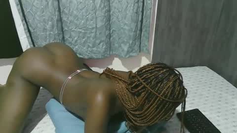 Amara online show from April 14, 6:47 pm