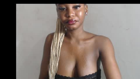 beautyslut1 online show from April 17, 7:11 am