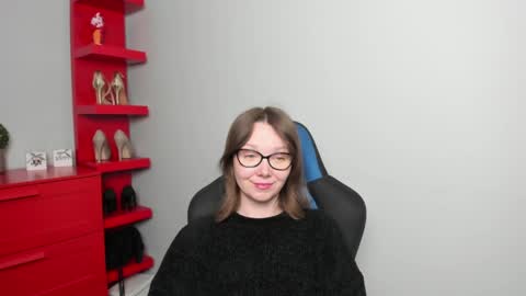 Zoe online show from April 13, 6:52 am