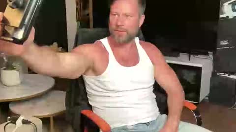 Snapshot of beauxmatthewsx chatting on February 24, 1:25 am BEAUX MATTHEWS online show from February 24, 1:25 am