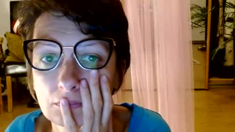 Raluca online show from July 24, 7:23 pm