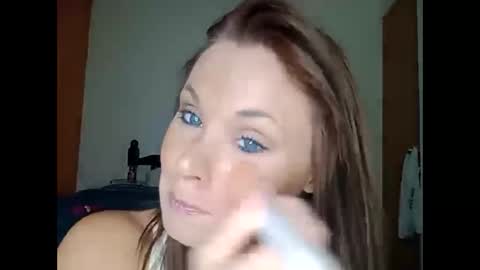 BECKY BOO  online show from October 27, 5:55 am