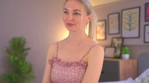 beckyissweetie online show from May 11, 8:09 am