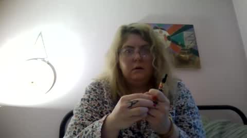 Snapshot of bedbandits chatting on November 18, 11:36 am Bedbandits69 online show from November 18, 11:36 am