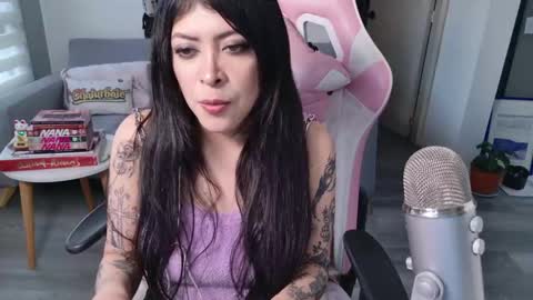Amber UwU IM MOVING AND IS CRAZY ILL BE BACK VERY SOON 3 MISS YA ALREADY online show from May 22, 10:15 pm