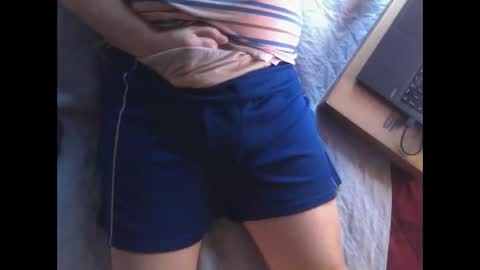 Snapshot of bedwetboy chatting on November 22, 2:27 pm Bedwetboys online show from November 22, 2:27 pm