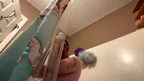 Snapshot of begme88 chatting on February 1, 7:36 am begme88 online show from February 1, 7:36 am