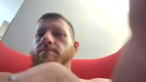 Snapshot of begme88 chatting on March 4, 2:39 am begme88 online show from March 4, 2:39 am