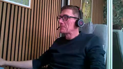 SexFriendFrance online show from February 25, 9:30 am