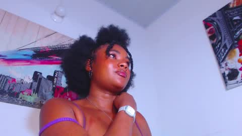 Snapshot of bella_adara1 chatting on February 16, 8:54 am CAMILA online show from February 16, 8:54 am