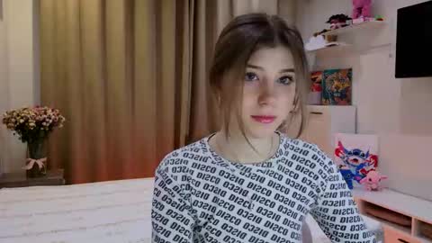 Bella online show from March 15, 6:03 pm