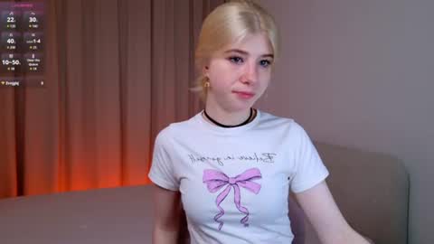 Bella online show from July 13, 8:11 pm