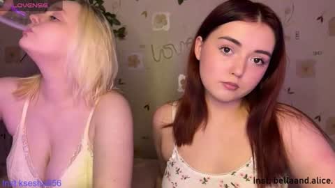 bella_and_alice online show from June 19, 8:01 pm