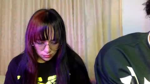 bella_and_koko online show from March 22, 11:08 pm