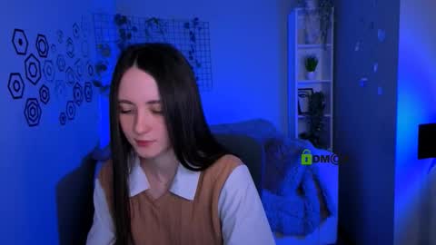 Snapshot of bella_dorn chatting on March 21, 11:15 am Bella online show from March 21, 11:15 am