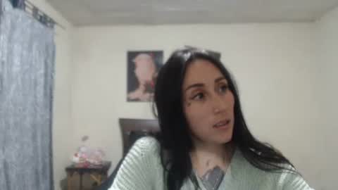 bella_luna34 online show from April 22, 3:20 am