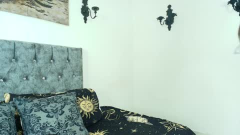 Bella online show from April 1, 1:06 am