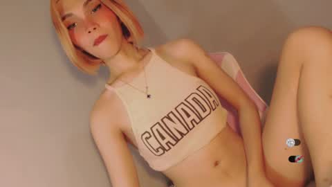 Bella online show from December 16, 10:56 pm