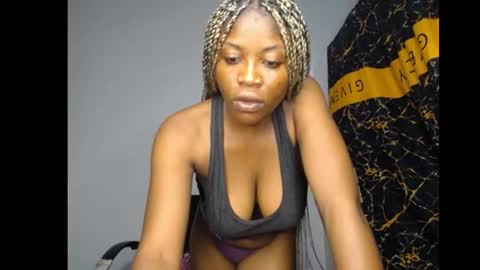 Snapshot of bellababy7 chatting on July 7, 6:12 pm bella online show from July 7, 6:12 pm
