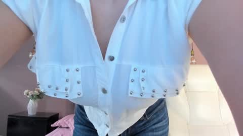 Bella Clair online show from February 5, 7:53 pm