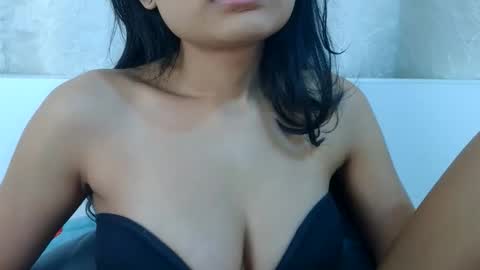 bellacrystall online show from February 28, 4:57 am