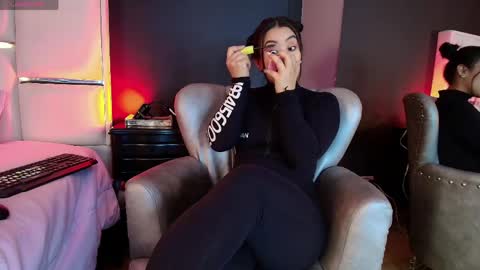 Bella online show from June 5, 2:01 pm