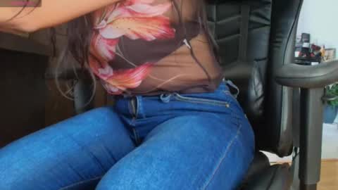 Camille  online show from January 5, 9:40 pm