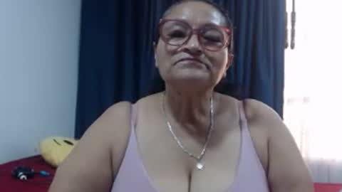 bellanocturna_ online show from June 28, 9:10 pm