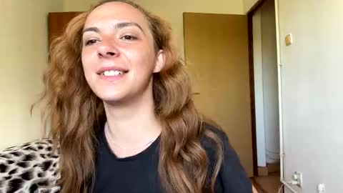 bellaqueen0701 online show from May 29, 8:45 am