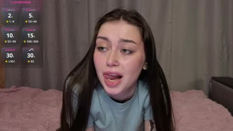 Daniela online show from March 25, 12:00 pm