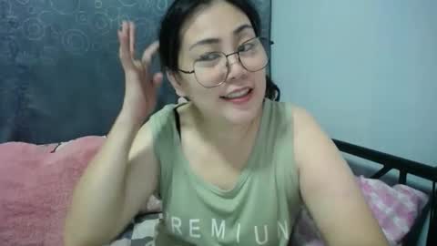 Bella online show from October 13, 6:19 pm