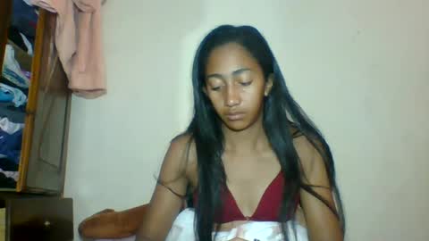 belle_annah online show from June 30, 7:42 am