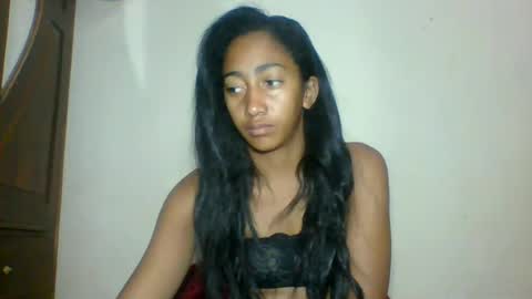 belle_annah online show from July 4, 1:17 pm