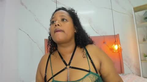 belle online show from April 18, 12:53 pm