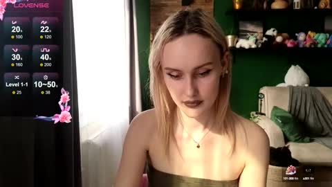 Snapshot of belle_vill chatting on September 22, 4:03 am Belle online show from September 22, 4:03 am