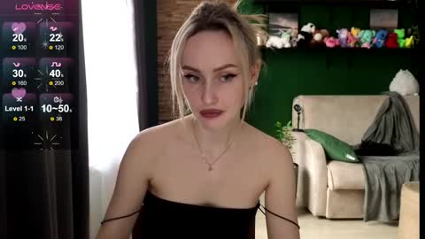 Snapshot of belle_vill chatting on October 7, 8:55 am Belle online show from October 7, 8:55 am