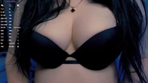 Snapshot of bellelovexx chatting on June 27, 10:48 pm Hello I am kind friendly and cute girl online show from June 27, 10:48 pm